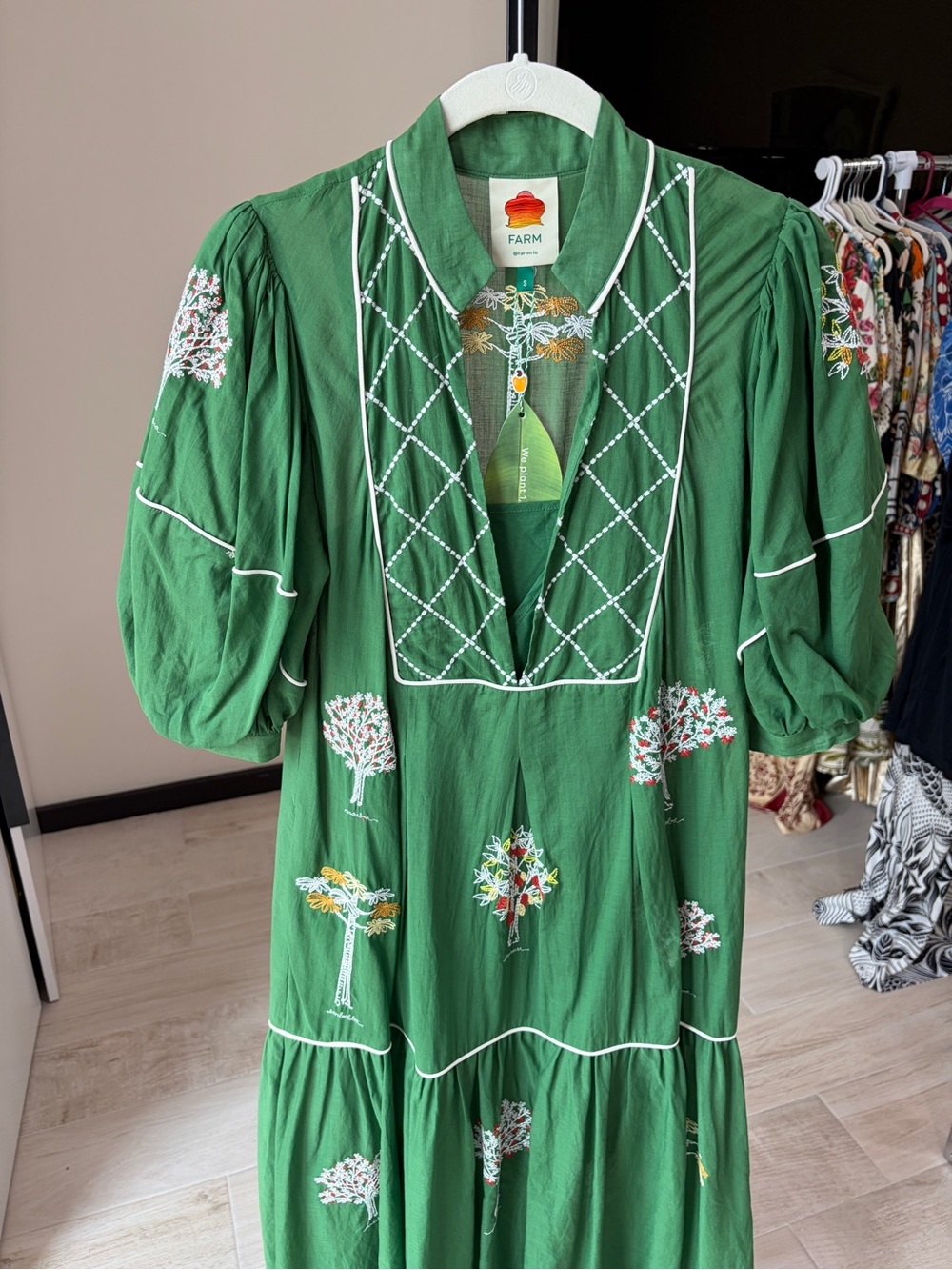 Farm Rio: Green Embroidered Trees Organic
Cotton Midi Dress - Picture 11 of 13